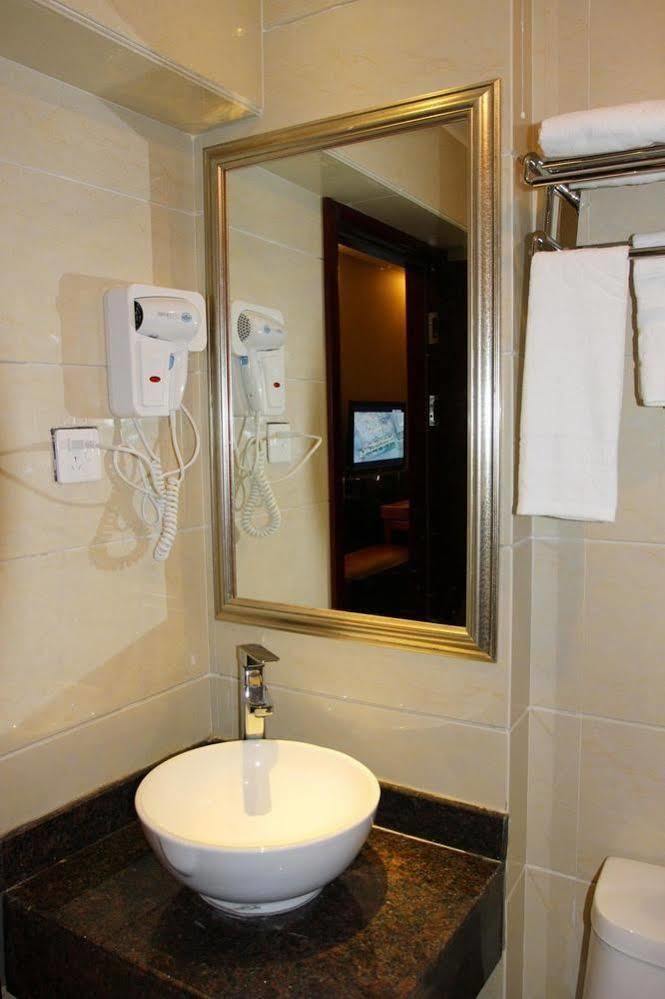 Perfect Season Hotel Guilin Exterior foto